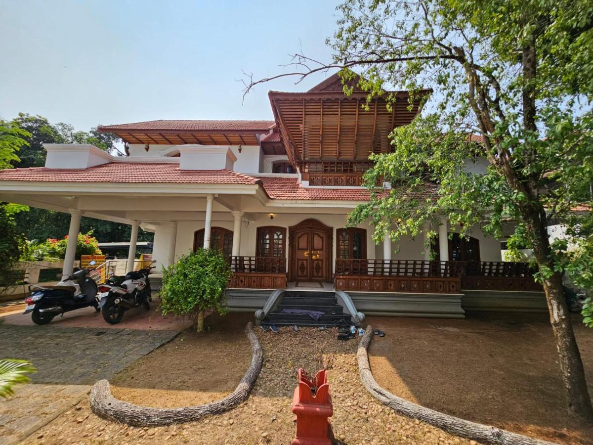 Dream Palace Alappuzha Екстер'єр фото